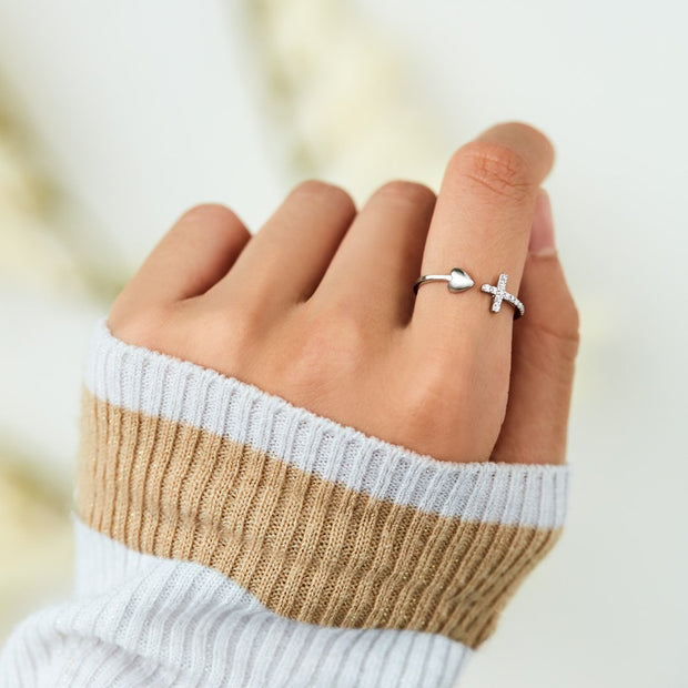 Don't be afraid, Just have faith cross & heart ring