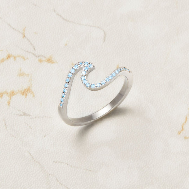 Make 2021 your beach wave ring