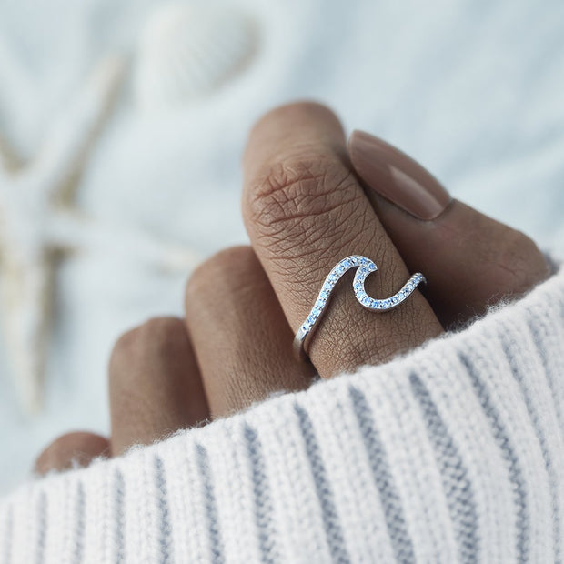 Make 2021 your beach wave ring